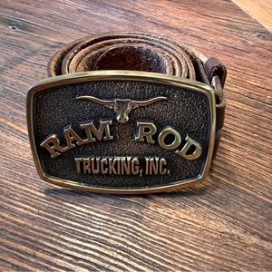 Vintage Belt and Buckle Top Grain Leather Embossed Eagle Design Mens Size 34
